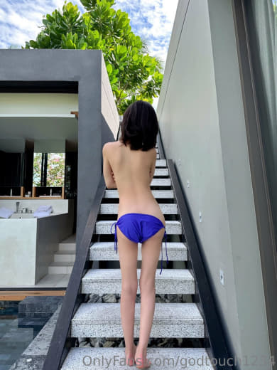 【2023-03-21】outdoor nude video💕.m4v